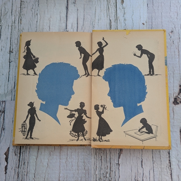 Vintage 1961 Walt Disney's Annette Hardcover Book The Desert Inn Mystery - Picture 13 of 14